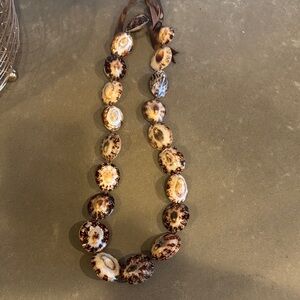traditional Hawaiian Opihi limpet shell lei necklace